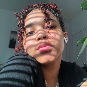 Meet your Posher, Karilisa